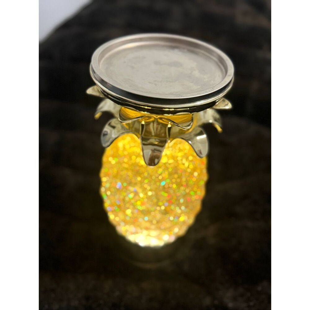 Bath & Body Works pineapple lighted glitter water globe 3 Wick candle holder